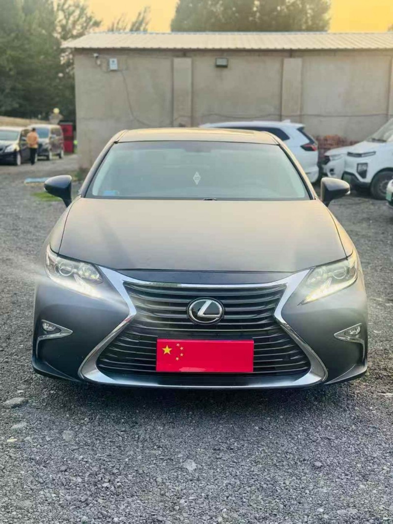 鹤壁16年雷克萨斯ES1