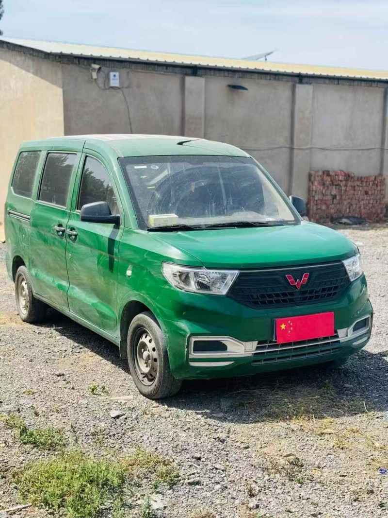 鹤壁24年五菱汽车宏光2