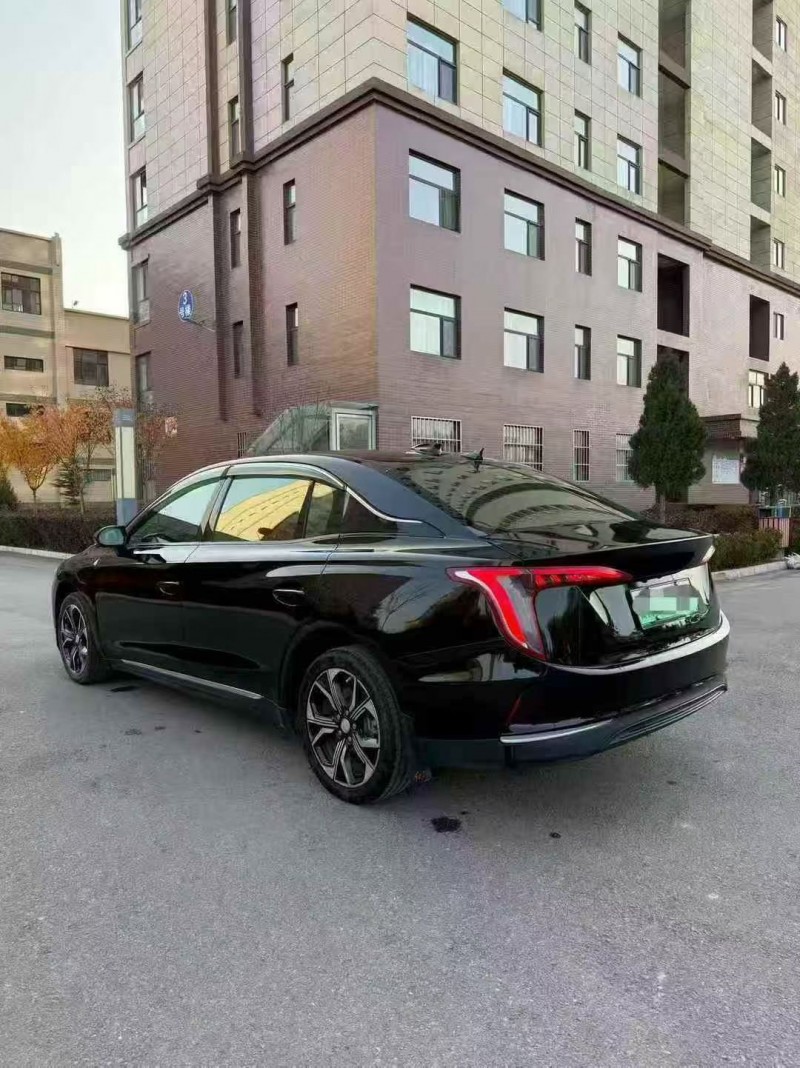 白银23年红旗E-QM57