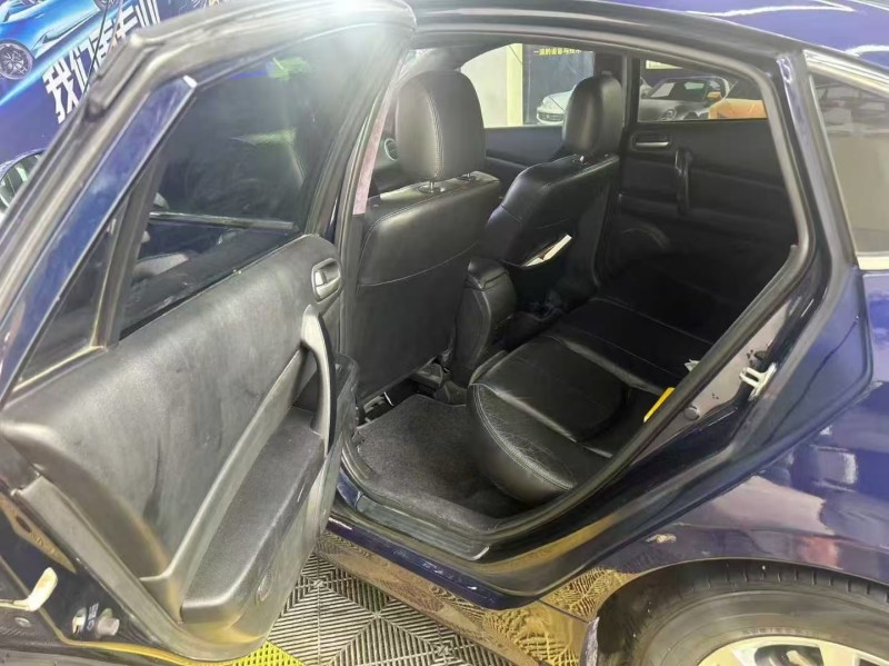 广州10年马自达睿翼6