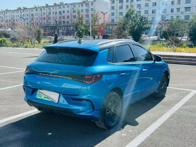 济宁21年比亚迪E24