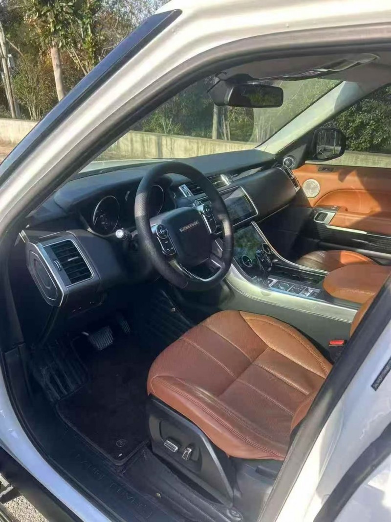 芜湖17年路虎揽胜运动4