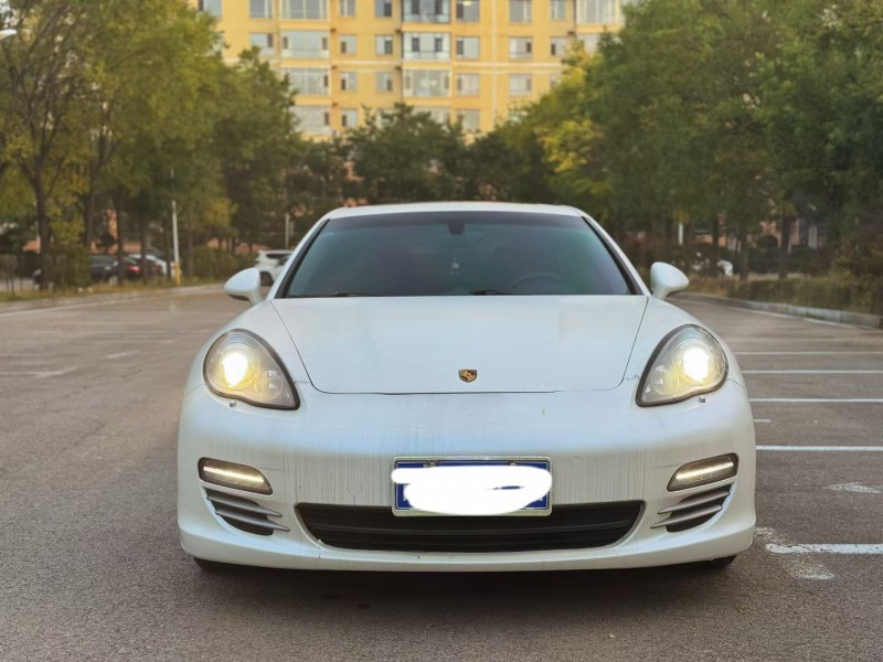 太原12年保时捷帕拉梅拉1