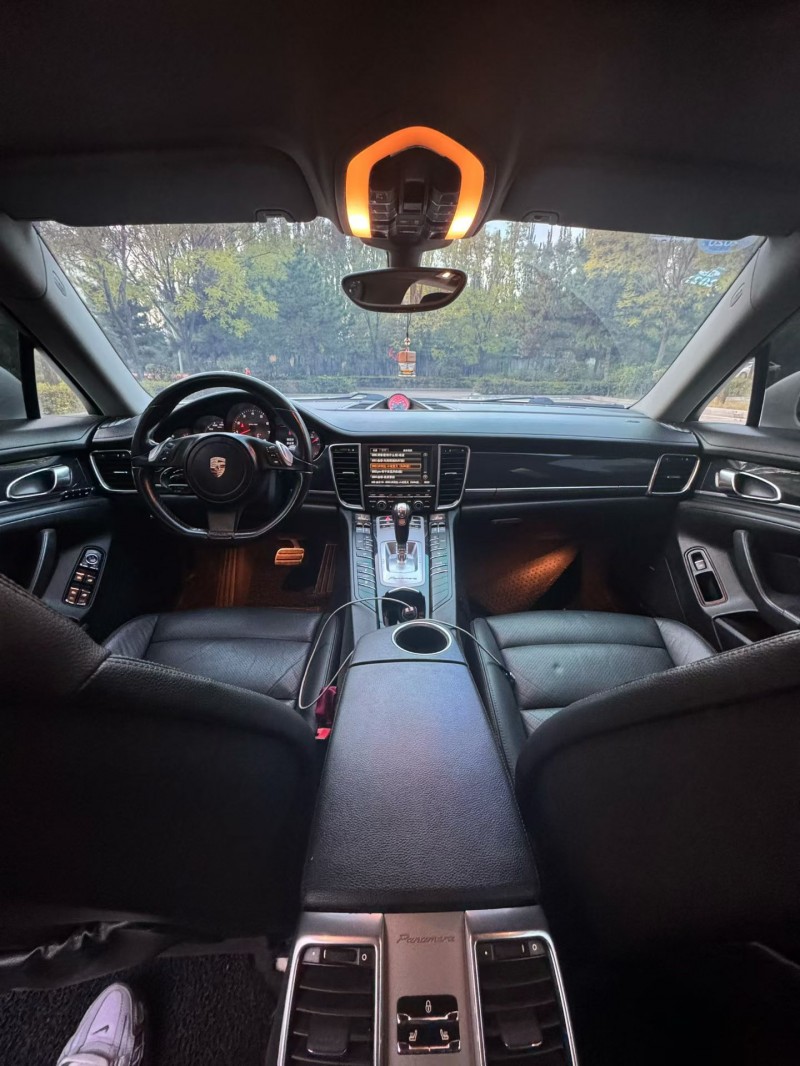 太原12年保时捷帕拉梅拉6