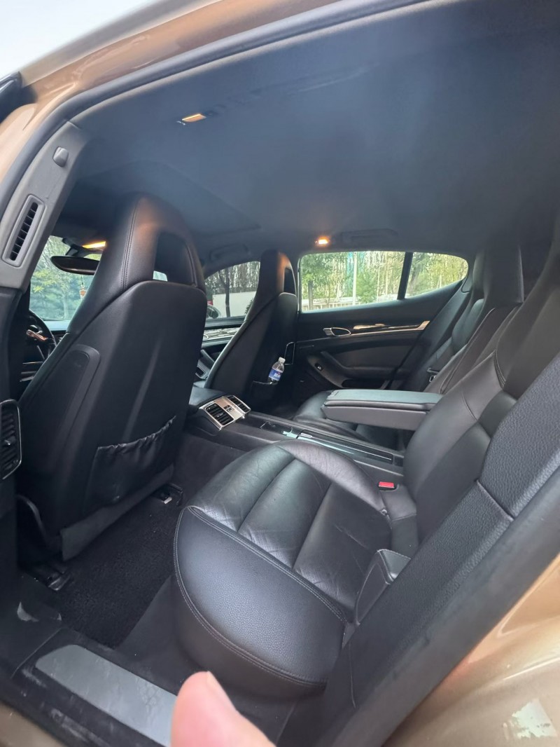 太原12年保时捷帕拉梅拉7