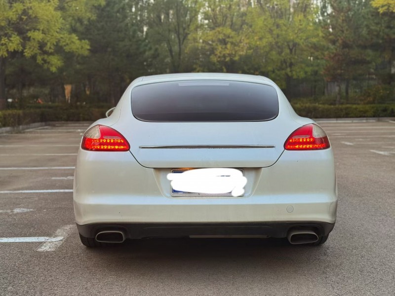 太原12年保时捷帕拉梅拉9