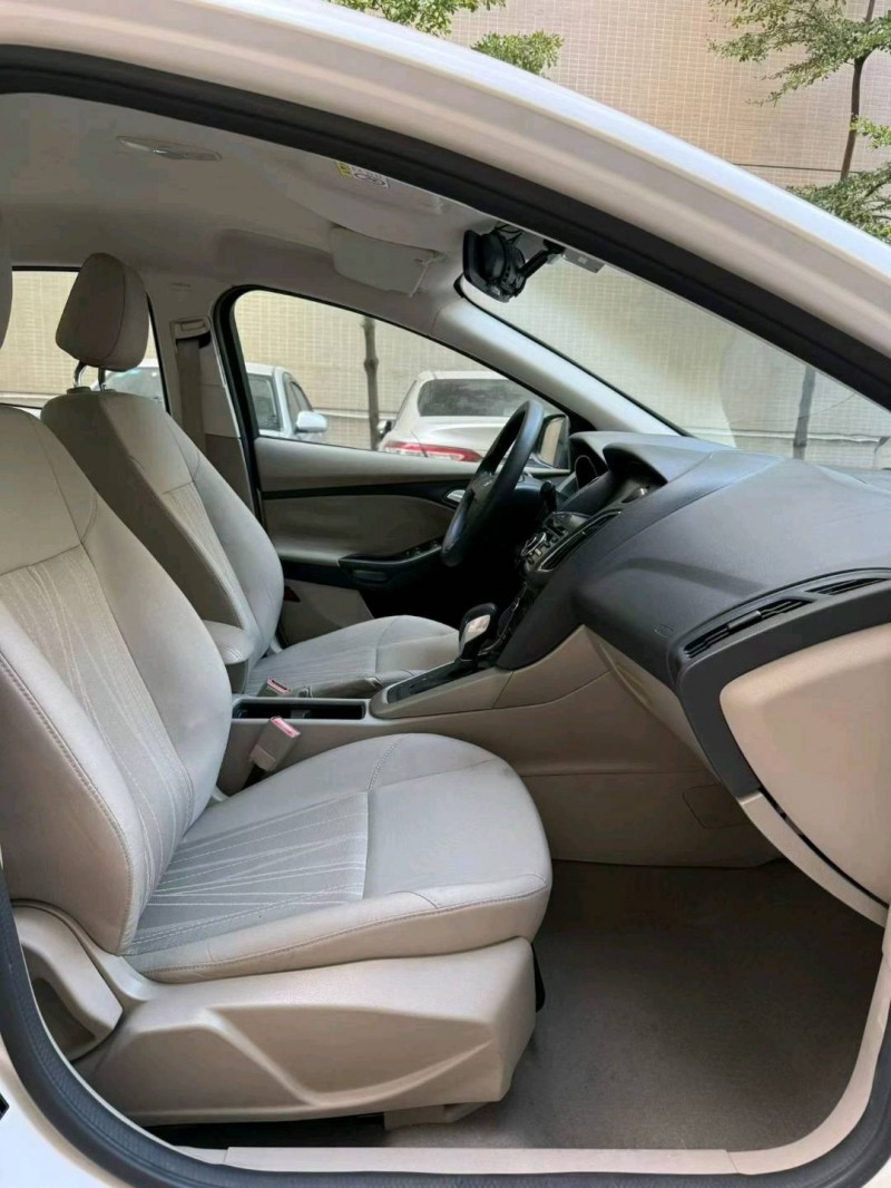 佛山17年福特福克斯7