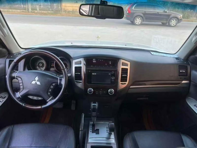 菏泽18年三菱帕杰罗4