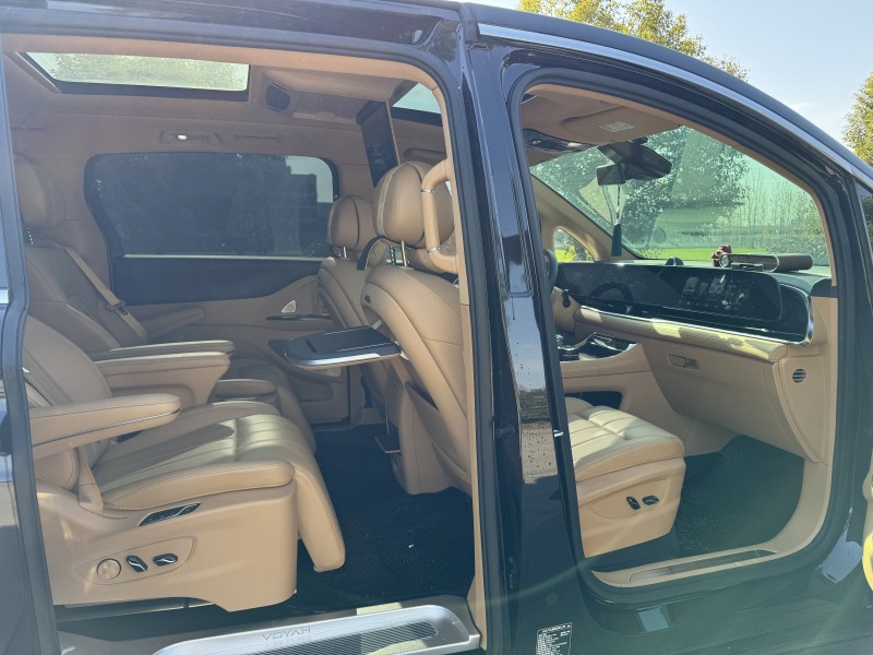 盐城24年岚图汽车梦想家8