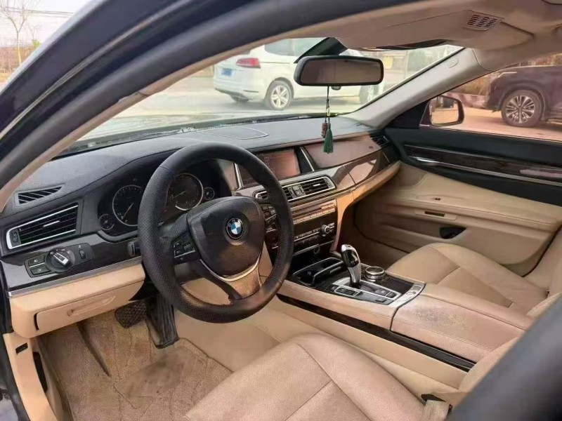 菏泽13年宝马7系4