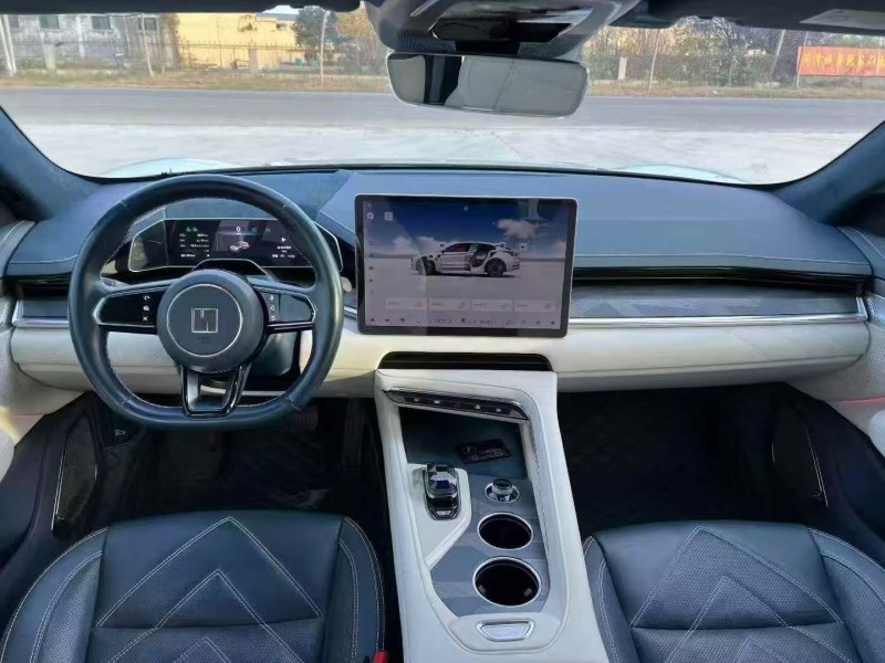 菏泽23年极氪汽车0016