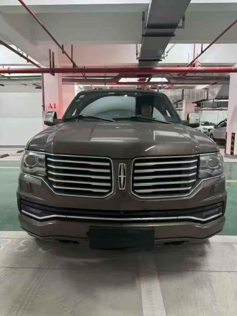 重庆17年林肯领航员1