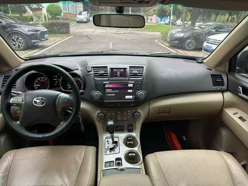 邵阳12年丰田汉兰达4