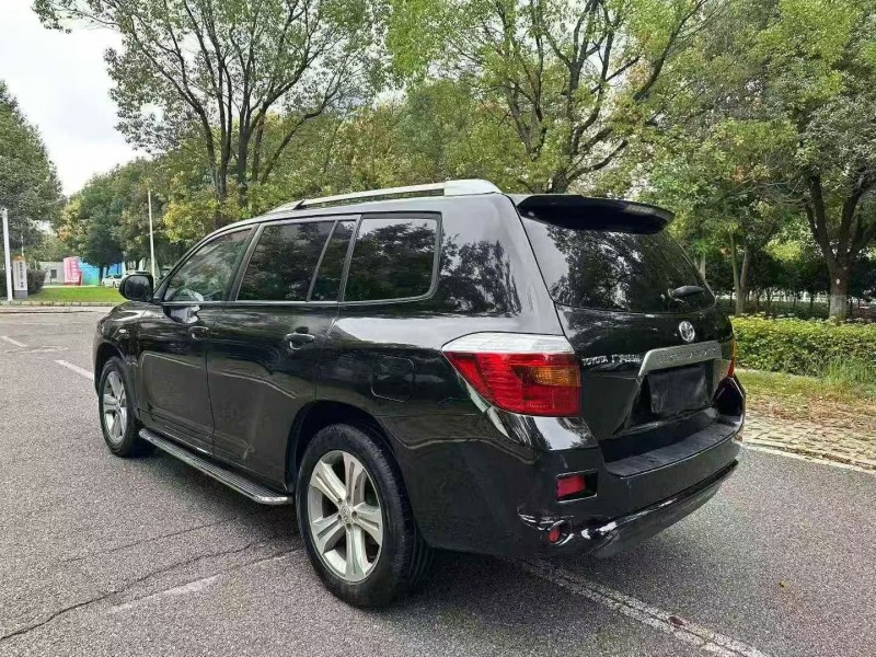 邵阳12年丰田汉兰达8