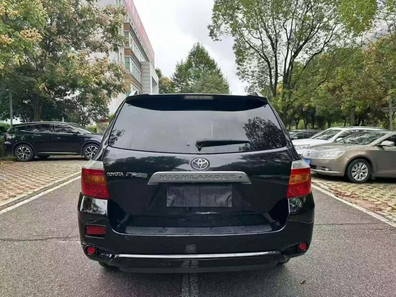 邵阳12年丰田汉兰达9