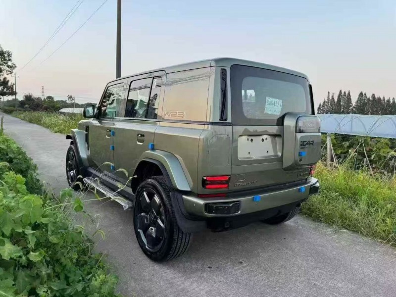 嘉兴25年奇瑞ICAR8