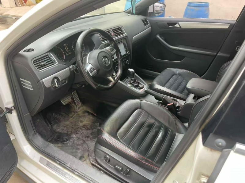 枣庄14年大众速腾5