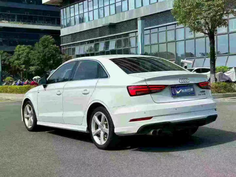 东莞17年奥迪A38