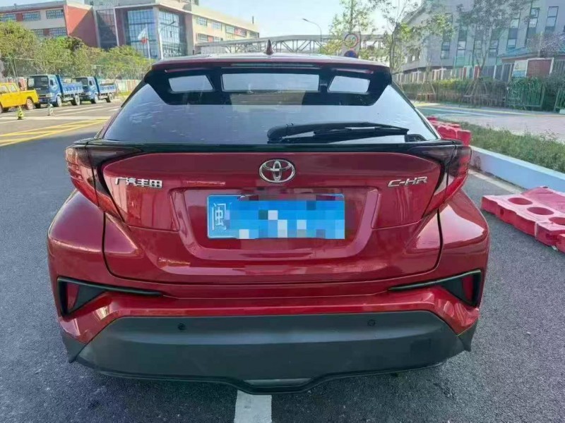 厦门21年丰田CHR8