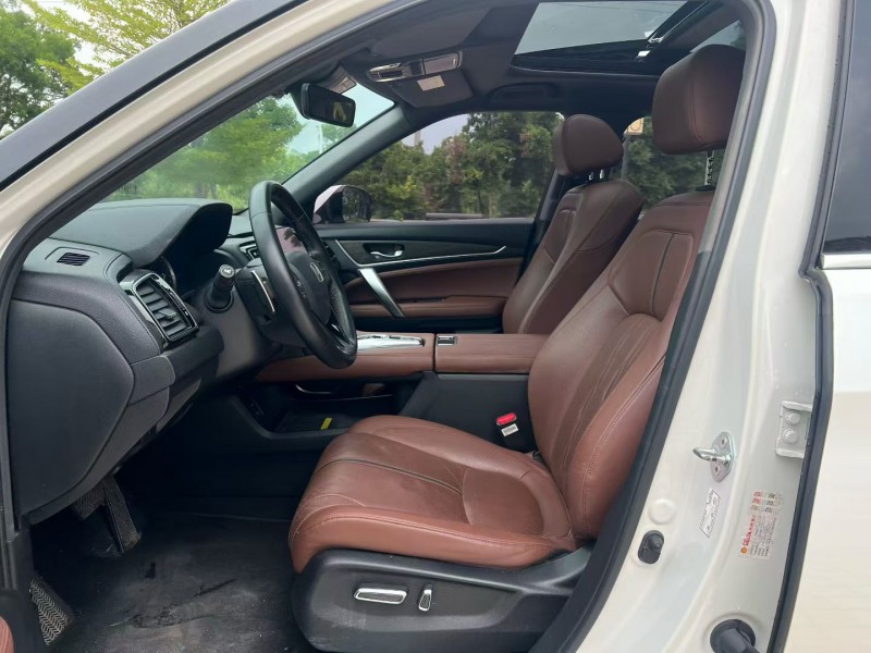 汕头21年本田URV4