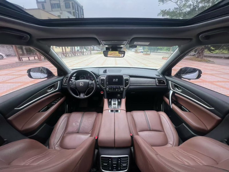 汕头21年本田URV7