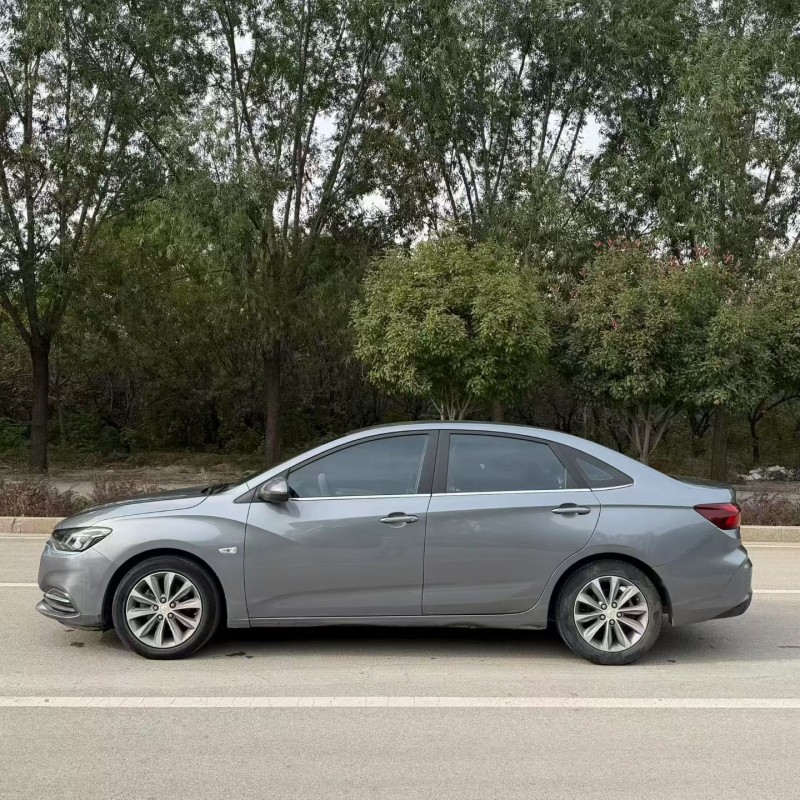 淄博20年雪佛兰科鲁泽6