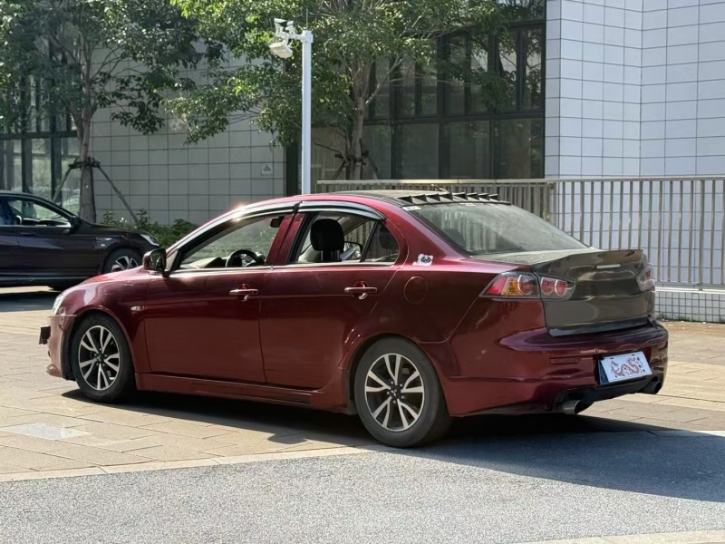 佛山14年三菱翼神4