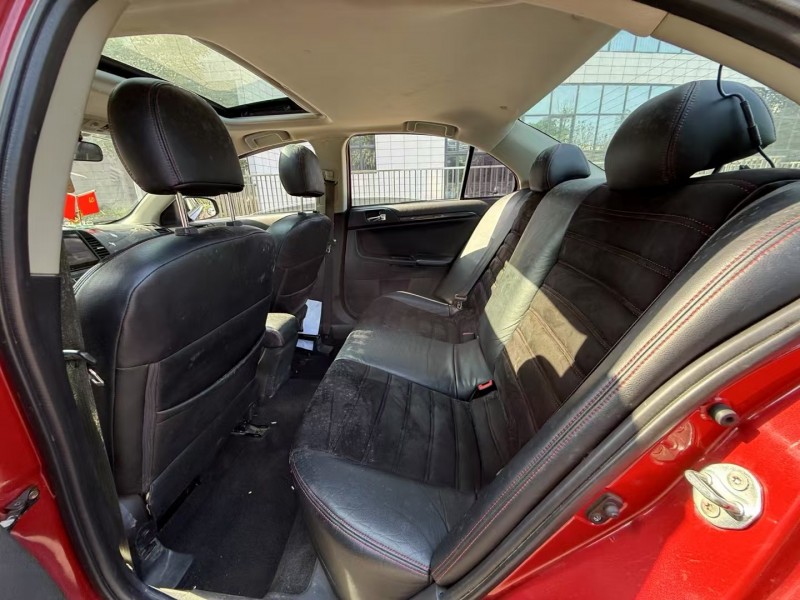 佛山14年三菱翼神8