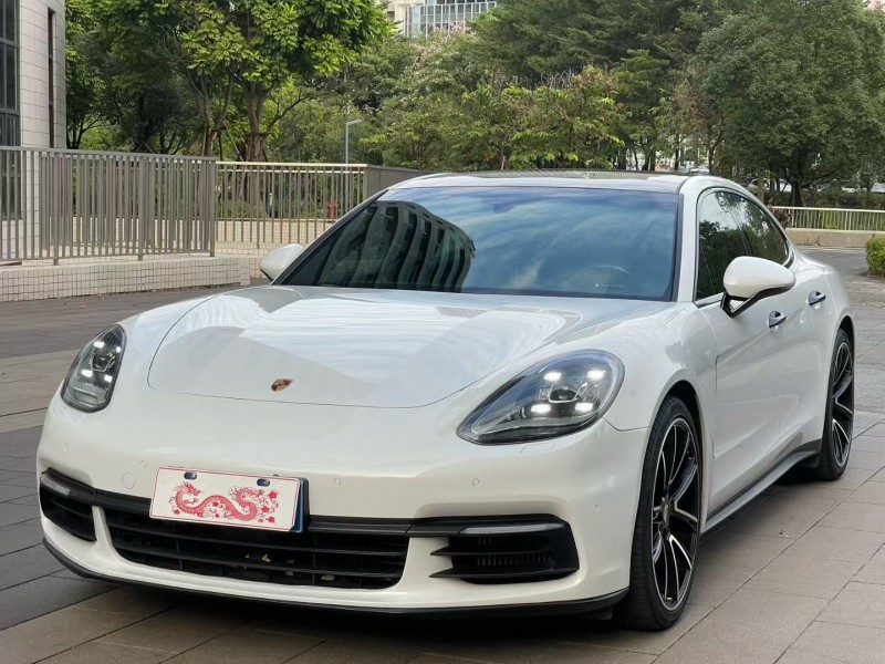 佛山17年保时捷帕拉梅拉3