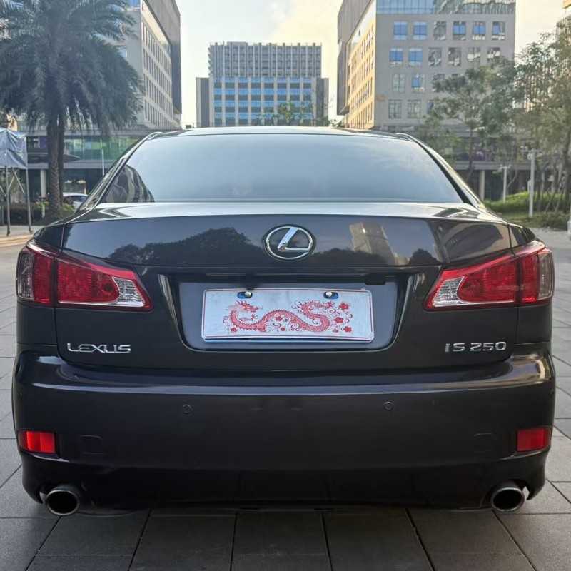 佛山13年雷克萨斯IS9