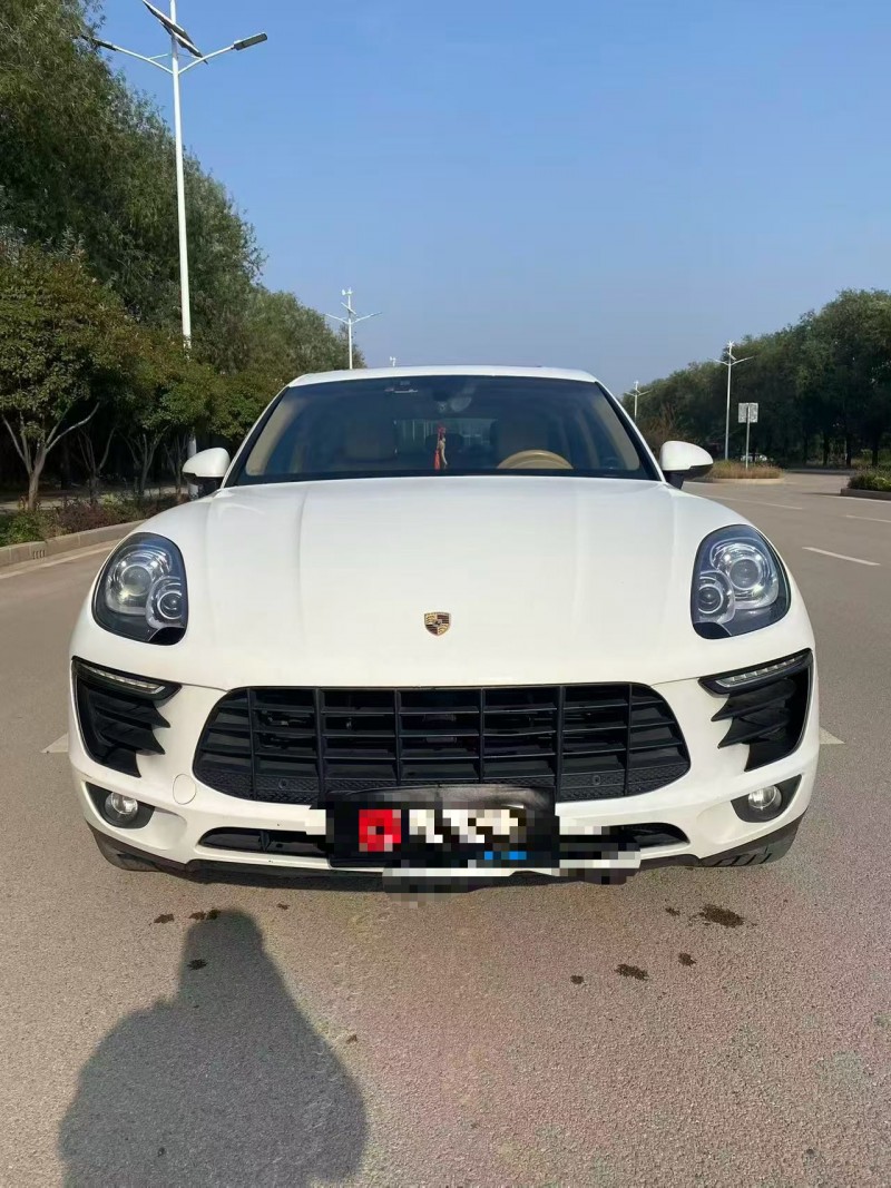 枣庄15年保时捷Macan1