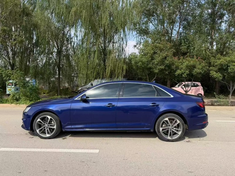济宁19年奥迪A4L7