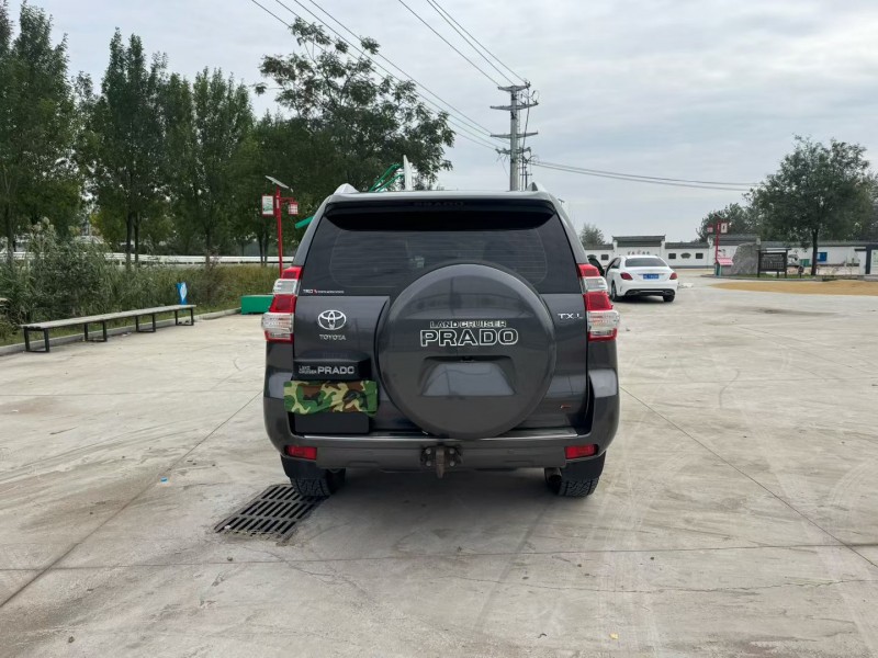 徐州18年丰田普拉多9