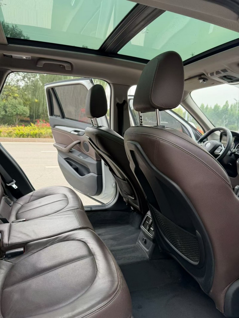 东营17年宝马X16