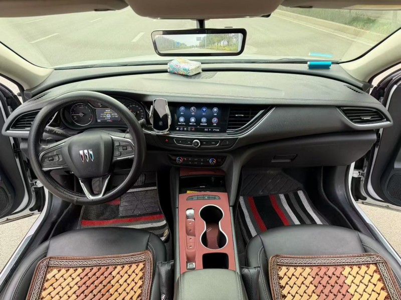 枣庄23年别克君威5