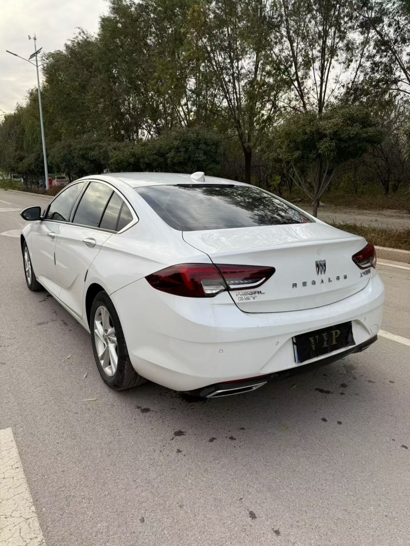 枣庄23年别克君威9