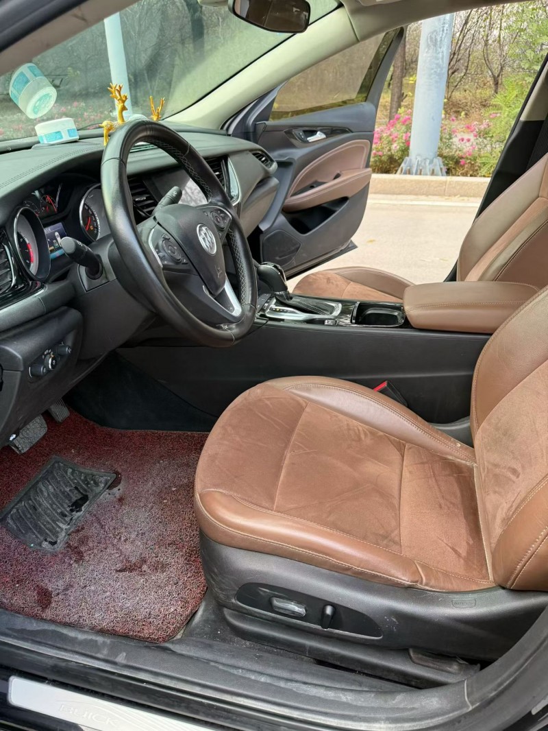 东营19年别克君威6