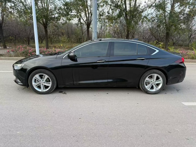 东营19年别克君威8