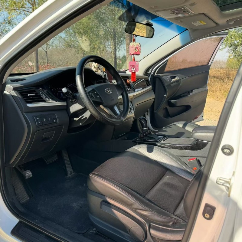 济宁17年现代名图4