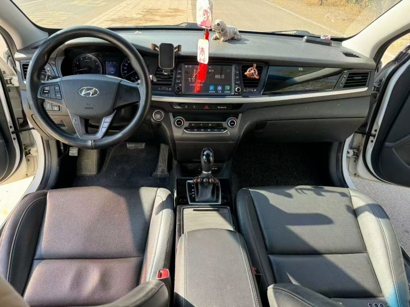 济宁17年现代名图5