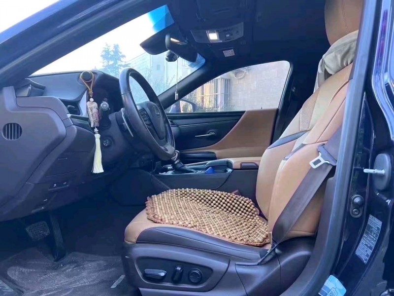 青岛20年雷克萨斯ES4