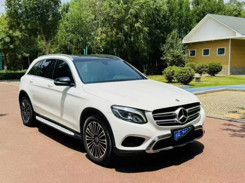 济宁19年奔驰GLC3