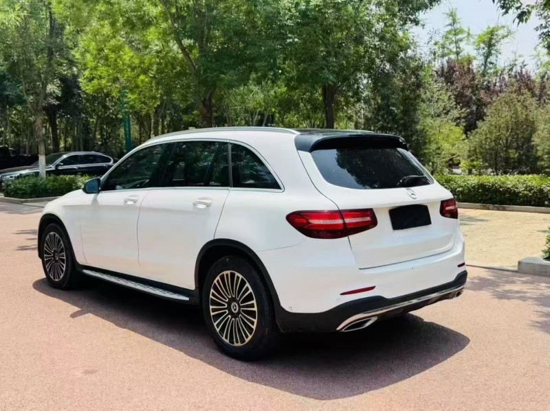 济宁19年奔驰GLC7