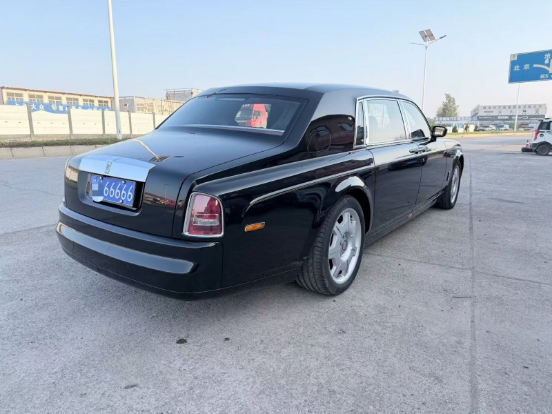 唐山10年劳斯莱斯幻影3