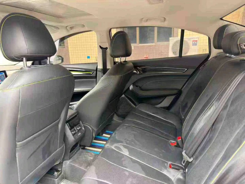 广州23年荣威i54