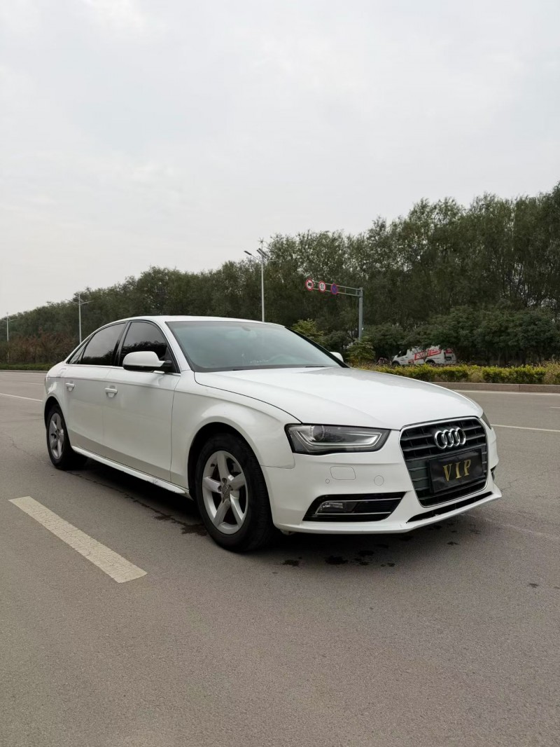济宁15年奥迪A4L3