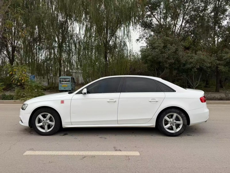 济宁15年奥迪A4L7