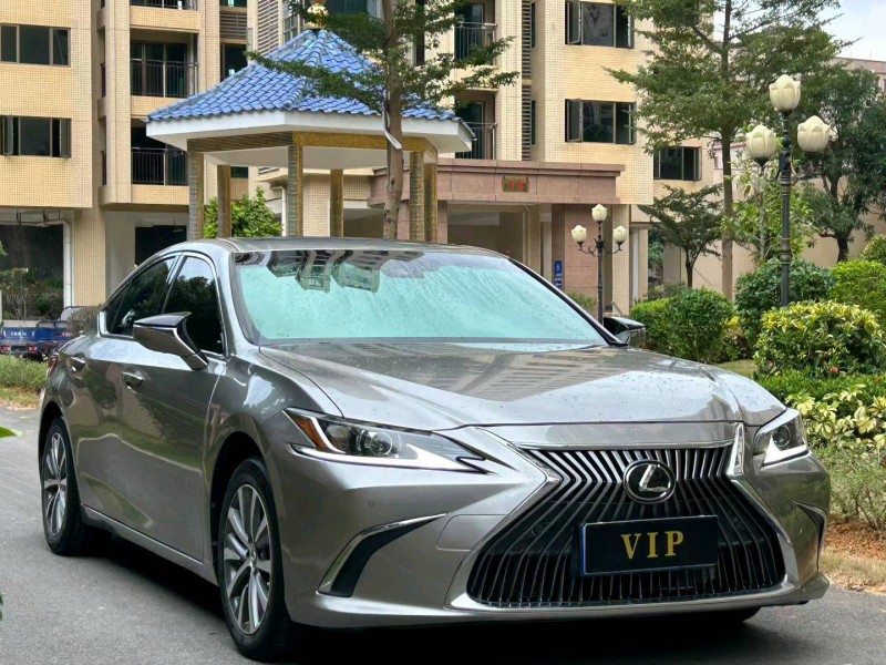 广州20年雷克萨斯ES3