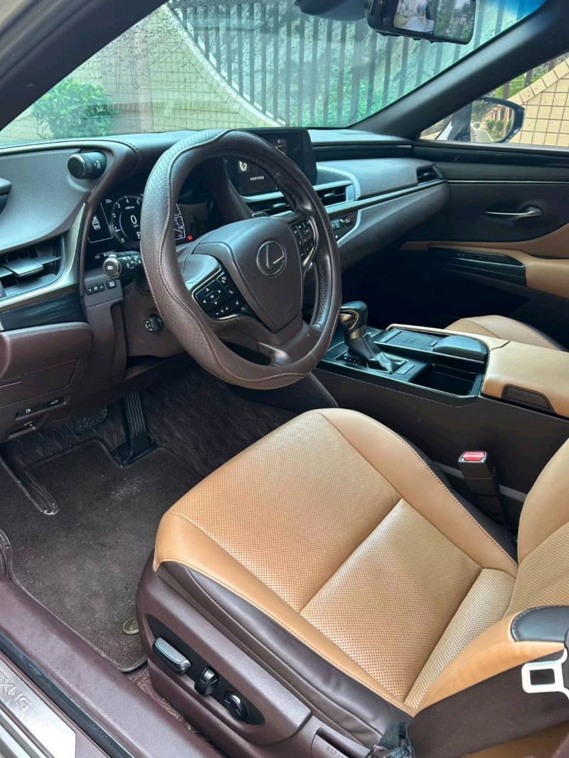 广州20年雷克萨斯ES4
