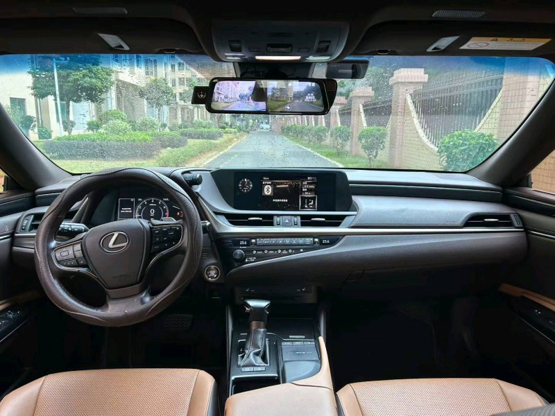 广州20年雷克萨斯ES6